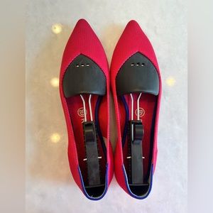 Rothy’s size 10 hot pink points.